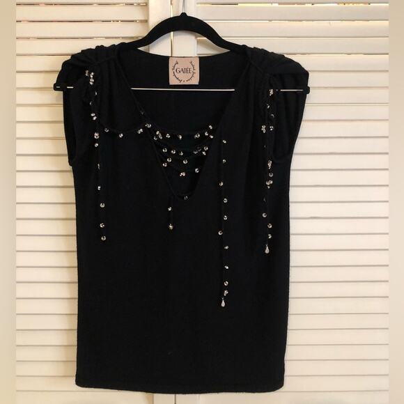 Gatee Black Wool Sleeveless Top with Rhinestones - Picture 1 of 7